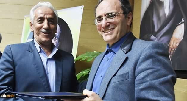 در اختتامیه نشست مدیران استانی در بوشهر انجام شد:  تقدیر از دکتر معروفی در مراسم معرفی مدیران برتر استانی