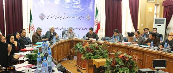 معاون فرهنگی، اجتماعی دانشگاه در دومین نشست هم اندیشی وبالندگی حرفه ای:
فضای فرهنگی با مشارکت حوزه نظارت و ارزیابی به شکل کامل محقق میشود 2