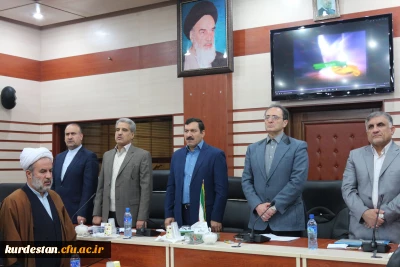 از صبح امروز در اردوگاه شهید باهنر تهران آغاز شد:
اولین دوره آموزشی_کارگاهی معاونان توسعه منابع و امور دانشجویی پردیس های دانشگاه فرهنگیان