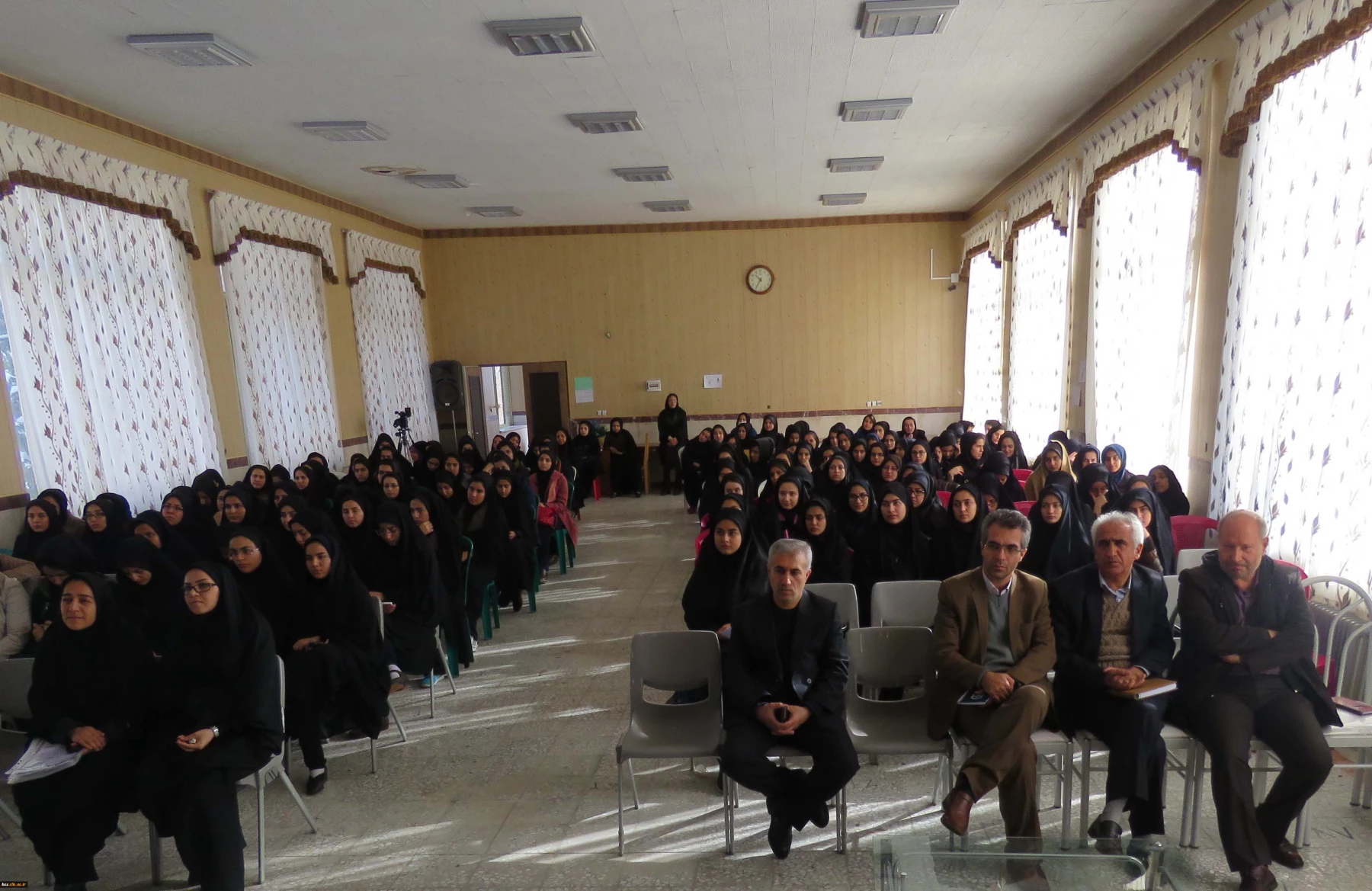 همزمان با سراسر کشور ؛

برگزاری مراسم شانزدهم آذر ماه ( روز دانشجو ) در دانشگاه فرهنگیان کردستان . 2