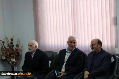 رئیس دانشگاه فرهنگیان کردستان  در دیدار سه ساعته  ی استاندار از این مدیریت اعلام کرد ؛

دانشگاه فرهنگیان کردستان ، کمبود بودجه و امکانات دارد .