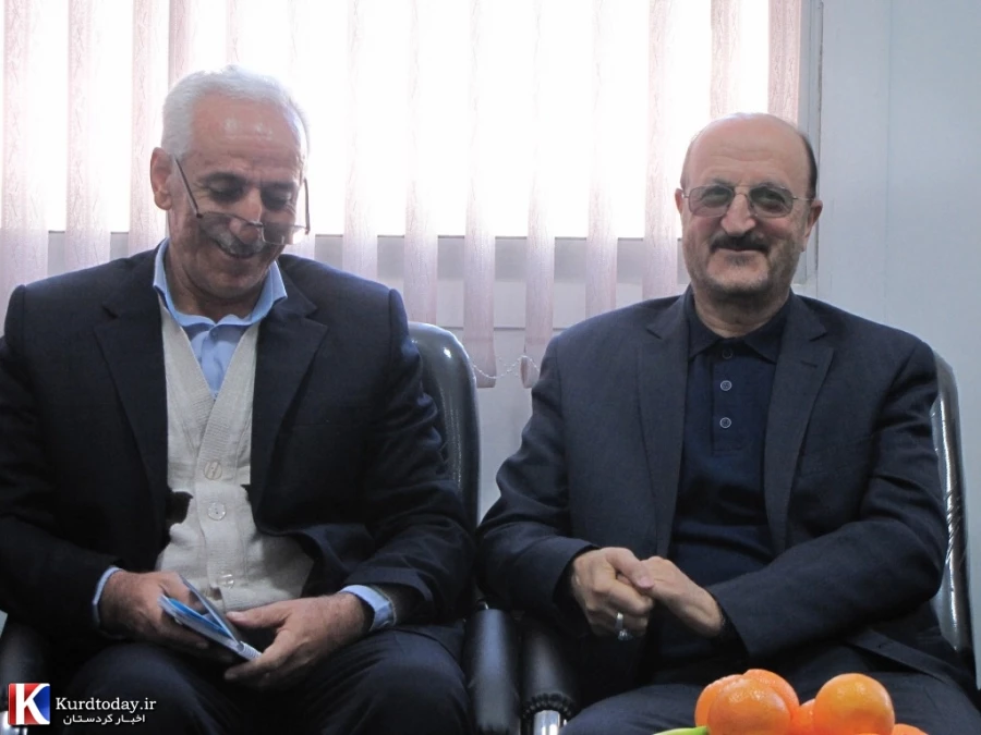 رئیس دانشگاه فرهنگیان کردستان  در دیدار استاندار از این مدیریت اعلام کرد ؛

دانشگاه فرهنگیان کردستان ، کمبود بودجه و امکانات دارد . 3