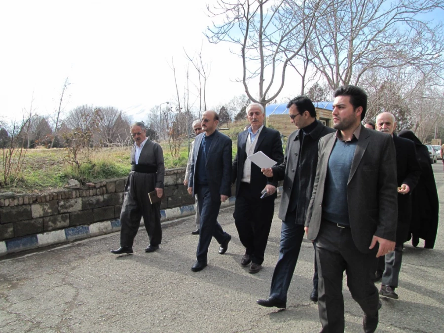 رئیس دانشگاه فرهنگیان کردستان  در دیدار سه ساعته  ی استاندار از این مدیریت اعلام کرد ؛

دانشگاه فرهنگیان کردستان ، کمبود بودجه و امکانات دارد . 3