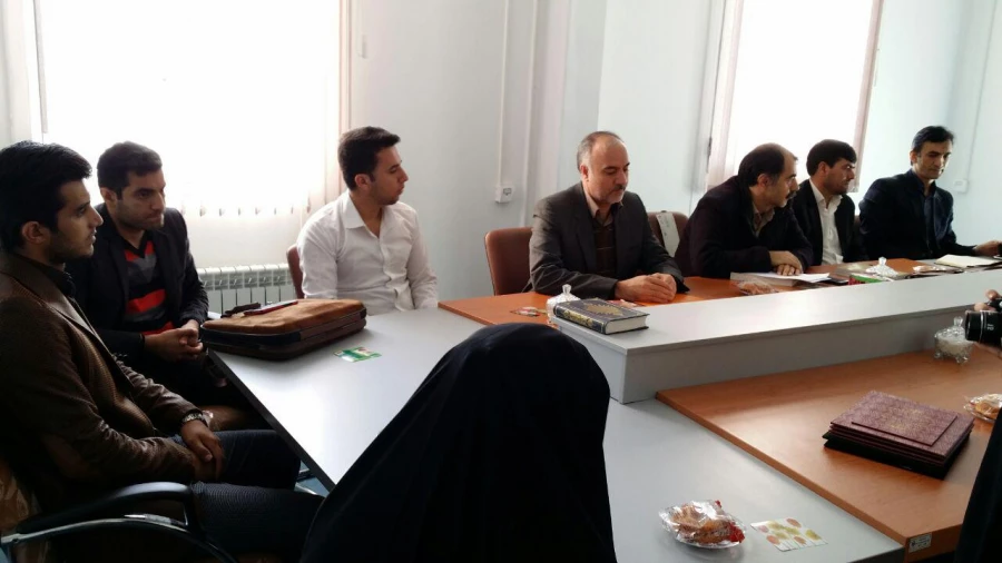 جلسه ی شورای فرهنگی و اجتماعی دانشگاه فهنگیان کردستان 

بهمن ماه 94 در مدیریت دانشگاه فرهنگیان استان کردستان 2