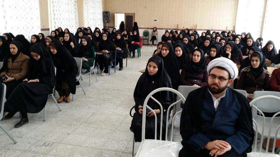 با حضور نمایندگان دفتر نهاد رهبری در دانشگاه برگزار شد .

تریبون آزاد با موضوع انتخابات در دانشگاه فرهنگیان کردستان 7