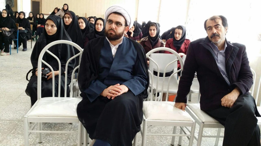 با حضور نمایندگان دفتر نهاد رهبری در دانشگاه برگزار شد .

تریبون آزاد با موضوع انتخابات در دانشگاه فرهنگیان کردستان 8