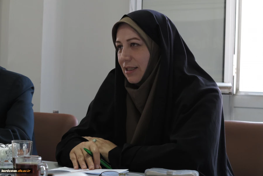 حضور سردبیر مجله رشد معلم در دانشگاه  فرهنگیان

مصاحبه و گفت و گو با مدیریت و روسای پردیس های دانشگاه فرهنگیان کردستان  12