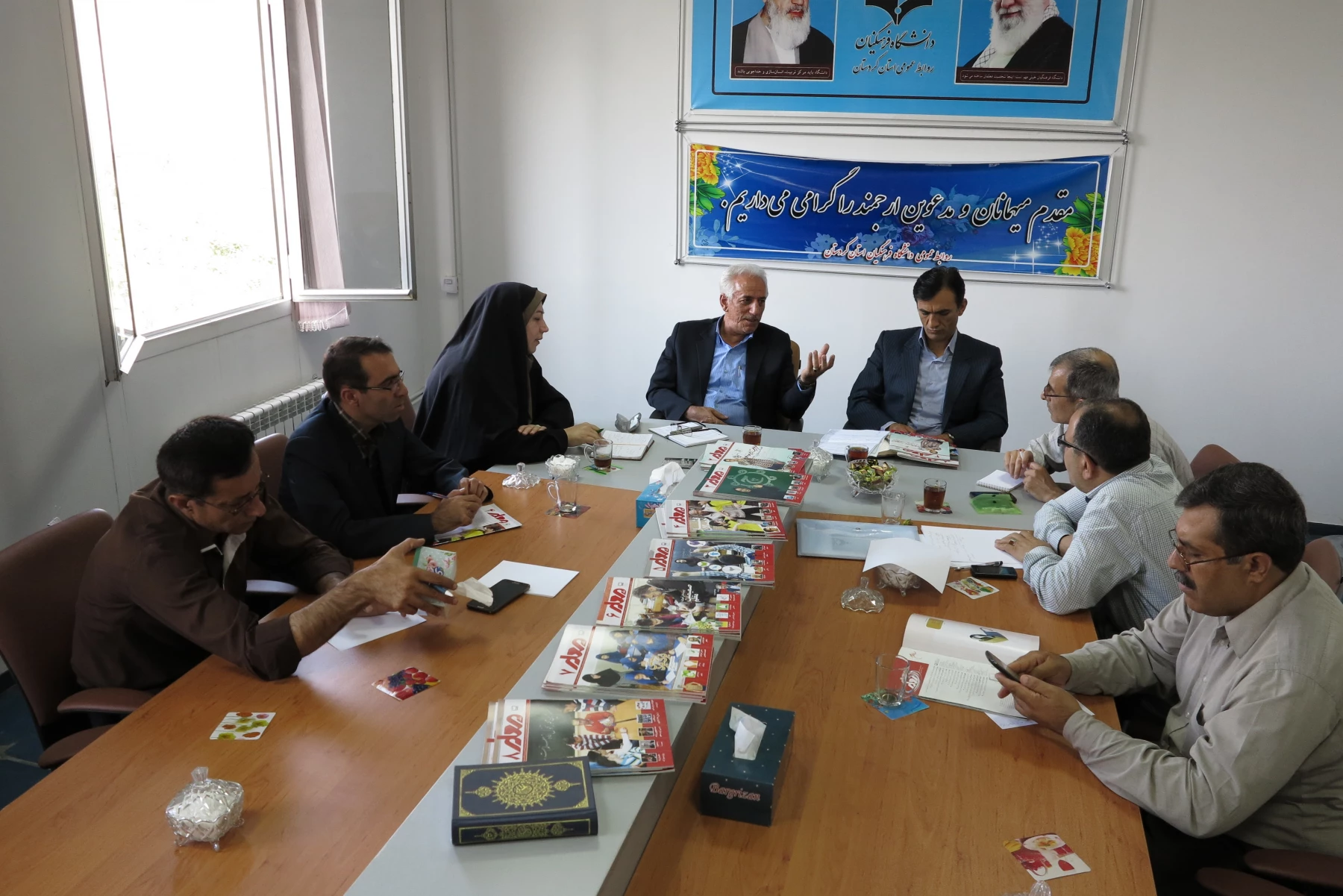 حضور سردبیر مجله رشد معلم در دانشگاه  فرهنگیان

مصاحبه و گفت و گو با مدیریت و روسای پردیس های دانشگاه فرهنگیان کردستان  14