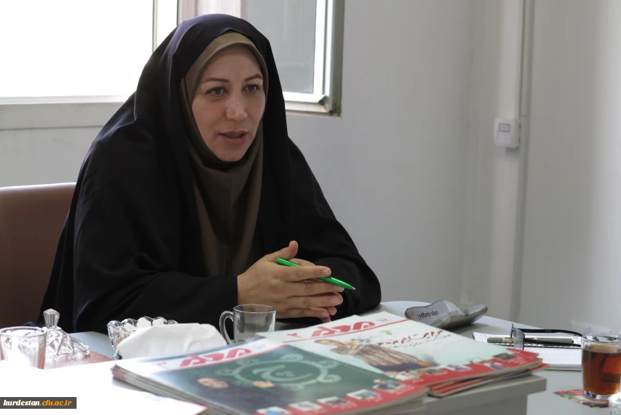 حضور سردبیر مجله رشد معلم در دانشگاه  فرهنگیان

مصاحبه و گفت و گو با مدیریت و روسای پردیس های دانشگاه فرهنگیان کردستان  16