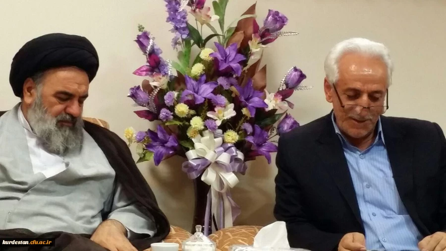 امروز سه شنبه 5 مرداد ماه 

دیدار مدیریت دانشگاه فرهنگیان و تنی چند از مسؤلین این دانشگاه با نماینده ی مقام معظم رهبری در استان 2