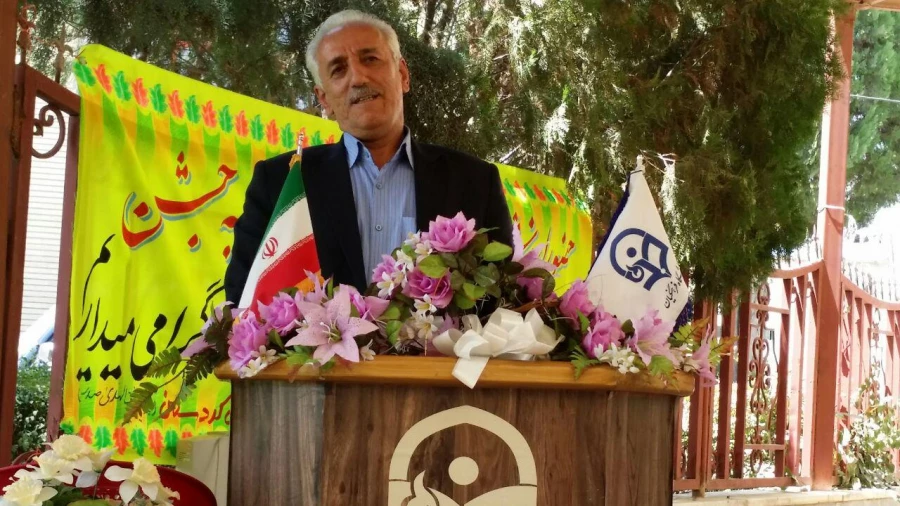 با حضور میریت امور پردیس های استان کردستان صورت گرفت 
مراسم بدرقه ی دانش آموختگان 91  پردیس دخترانه ی بنت الهدی صدر کردستان برای حضور در جشن فارغ التحصیلی دانشگاه فرهنگیان سراسر کشور در مشهد مقدس 3