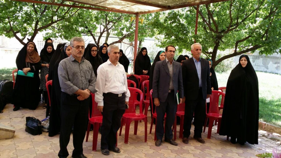 با حضور میریت امور پردیس های استان کردستان صورت گرفت 
مراسم بدرقه ی دانش آموختگان 91  پردیس دخترانه ی بنت الهدی صدر کردستان برای حضور در جشن فارغ التحصیلی دانشگاه فرهنگیان سراسر کشور در مشهد مقدس 6