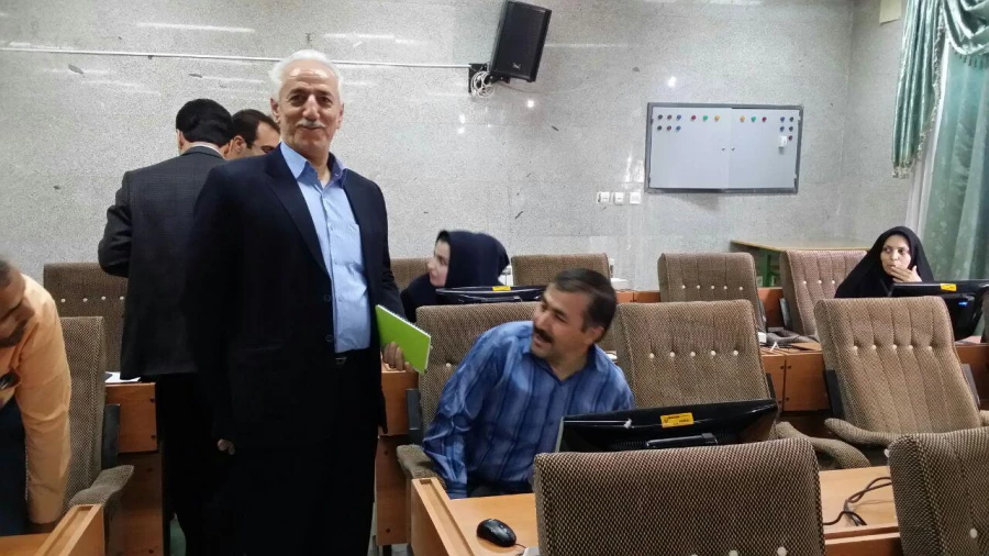 برگزاری آزمون اخذ گواهی صلاحیت سرپرستان شبانه روزی

همزمان با سراسر کشور در دانشگاه فرهنگیان کردستان 2