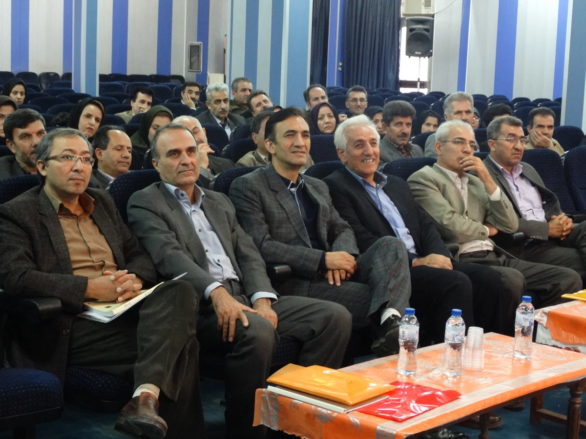 با حضور مدیر کل آموزش و پرورش برگزار گردید

دوره آموزش کارورزی مدیران مدارس ابتدایی در دانشگاه فرهنگیان 6