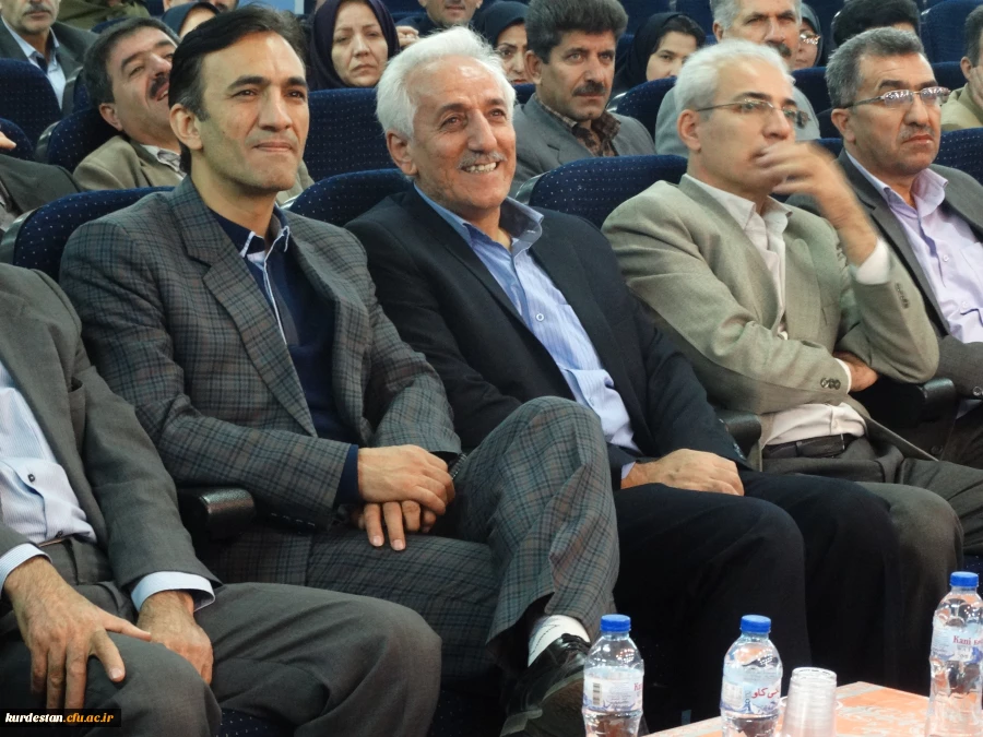 با حضور مدیر کل آموزش و پرورش برگزار گردید

دوره آموزش کارورزی مدیران مدارس ابتدایی در دانشگاه فرهنگیان 7