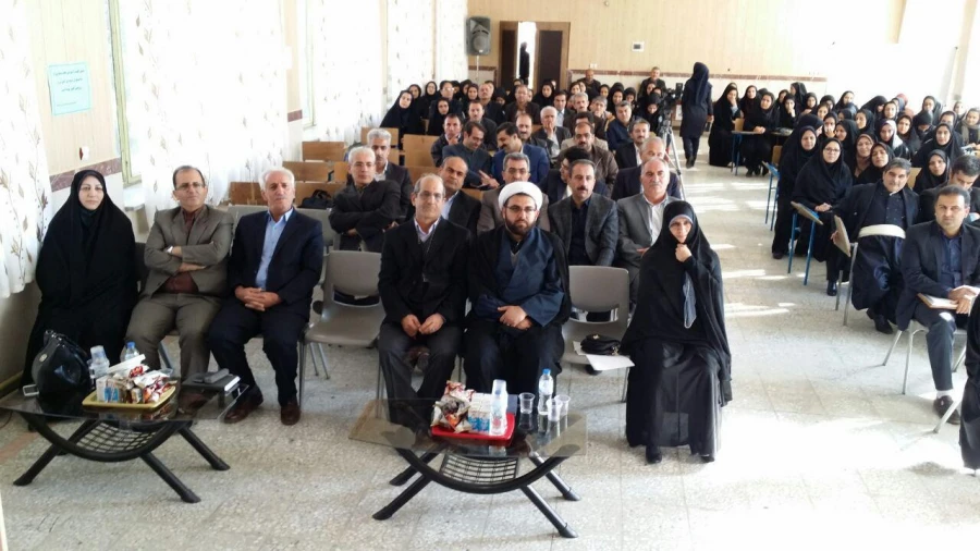 امروز اول آذرماه 95 در پردیس بنت الهدی صدر سنندج برگزار گردید

مراسم تودیع و معارفه سرپرست پردیس بنت الهدی صدر کردستان 2