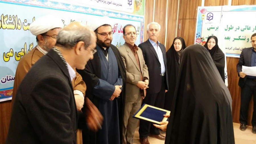 امروز اول آذرماه 95 در پردیس بنت الهدی صدر سنندج برگزار گردید

مراسم تودیع و معارفه سرپرست پردیس بنت الهدی صدر کردستان 7