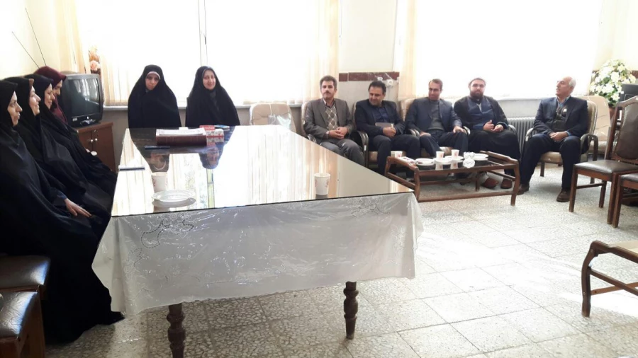 جلسه هماهنگی با سرپرست جدید  پردیس بنت الهدی صدر سنندج 

با حضور دکتر یحیی معروفی سرپرست مدیریت امور پردیس های دانشگاه فرهنگیان کردستان 5