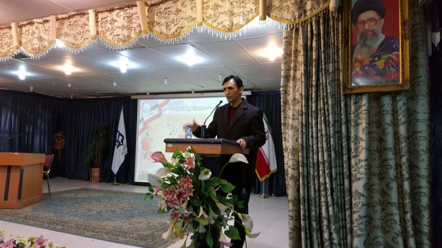 در دانشگاه فرهنگیان استان کردستان برگزار شد:

مراسم بزرگداشت هفته پژوهش،  فناوری و تجیل از پژوهشگران برتر استانی 7