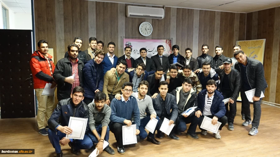 تجلیل از برگزیدگان روز دانشجو