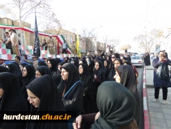 شرکت گسترده دانشجو معلمان پردیس بنت الهدی صدر سنندج  در تشییع پیکر 20 شهید تازه تفحص شده در سنندج 2