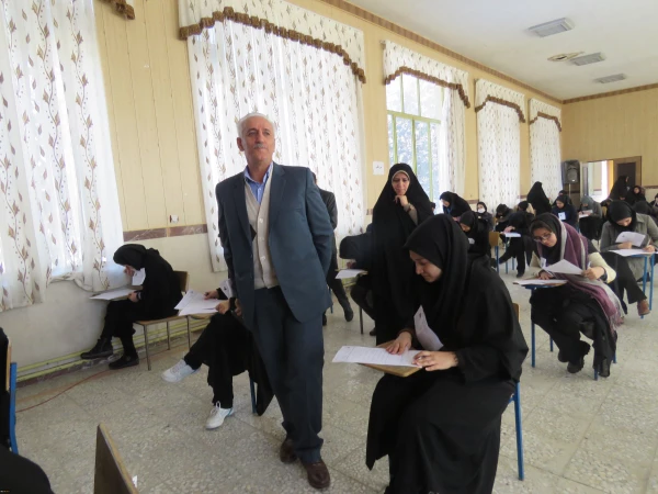 بازدید مدیریت استانی از امتحانات