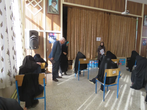 بازدید مدیریت استانی از امتحانات