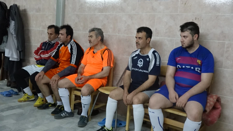 بازدید دکتر معرفی از  روند تمرینات تیم فوتسال  دانشگاه 5