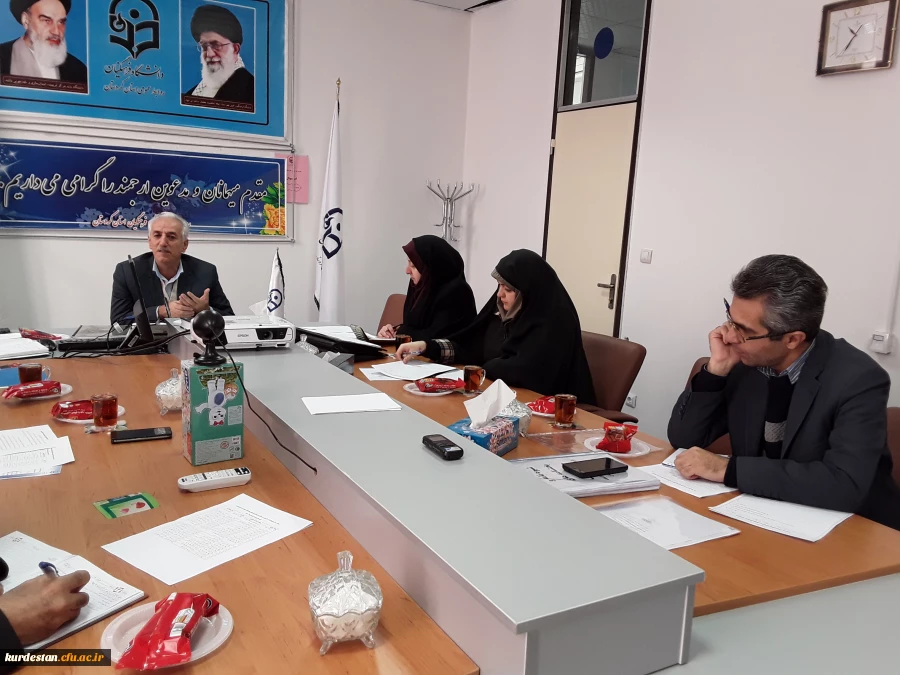 در دانشگاه فرهنگیان کردستان برگزار شد:

اولین جلسه شورای پژوهشی دانشگاه براساس دستورالعمل جدید 2