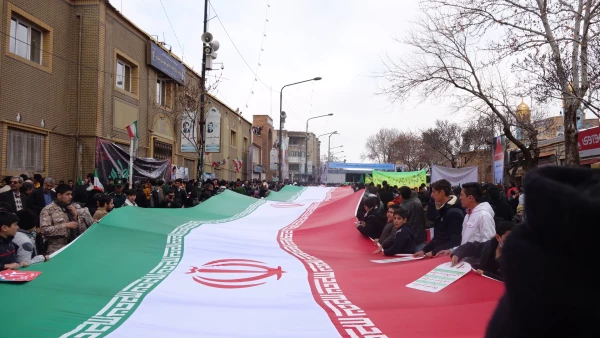 حضور حماسی اساتید ، همکاران و دانشجو معلمان دانشگاه فرهنگیان کردستان در یوم ا... 22 بهمن 95 10