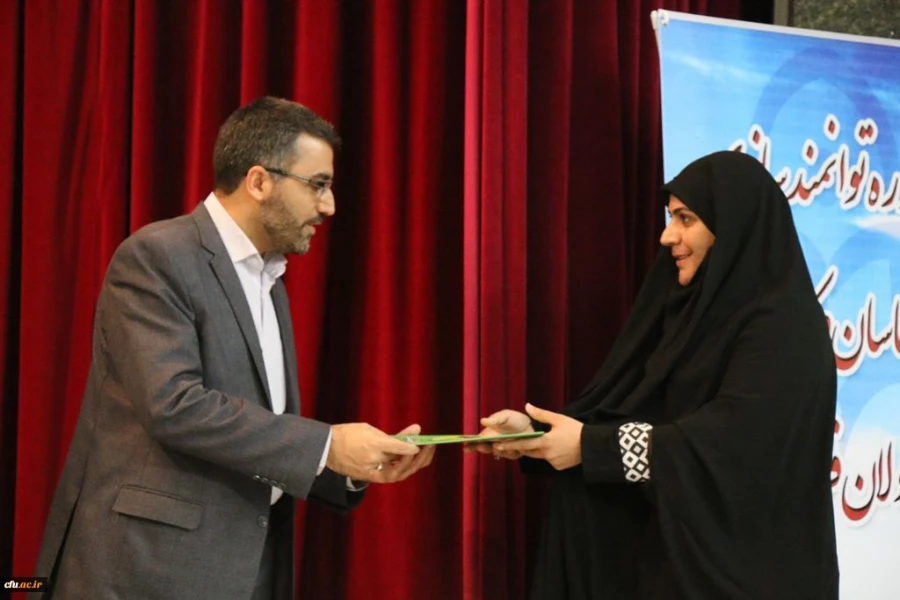 دکتر مهرمحمدی در اختتامیه دوره توانمند سازی کارشناسان و کارشناس مسئولان فرهنگی در بوشهر:

کارشناسان فرهنگی نماد تدبیر، سخت کوشی، هم زبانی با دانشجو، نشاط سیاسی و دین ورزی 2