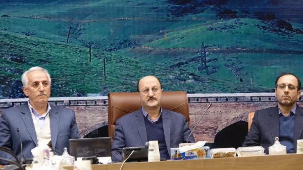 در سالن شهدای گمنام استانداری استان کردستان برگزار شد:

اولین جلسه هیات امنای استانی دانشگاه فرهنگیان استان کردستان 2