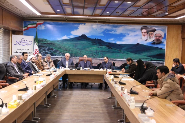 در سالن شهدای گمنام استانداری استان کردستان برگزار شد:

اولین جلسه هیات امنای استانی دانشگاه فرهنگیان استان کردستان 3