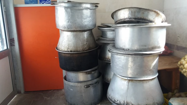 تعمیر و تجهیز آشپزخانه دانشگاه 7