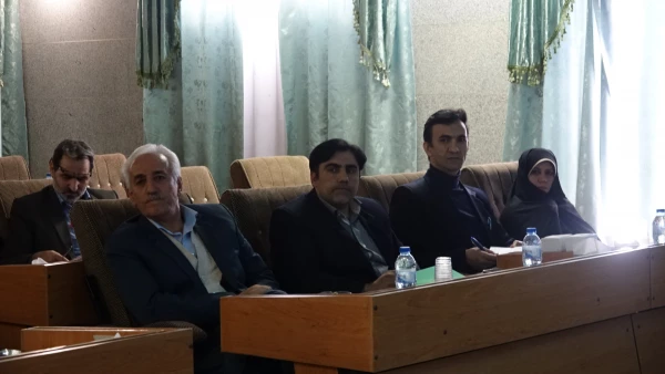 گزارش تصویری؛

اولین دوره بالندگی آموزش حقوقی مدیران دانشگاه فرهنگیان منطقه 5 کشوریی 12