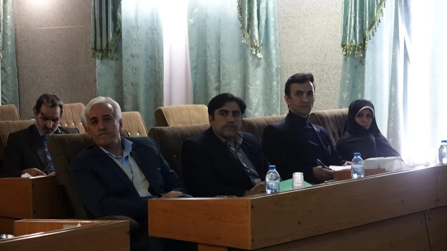 گزارش تصویری؛

اولین دوره بالندگی آموزش حقوقی مدیران دانشگاه فرهنگیان منطقه 5 کشوریی 12