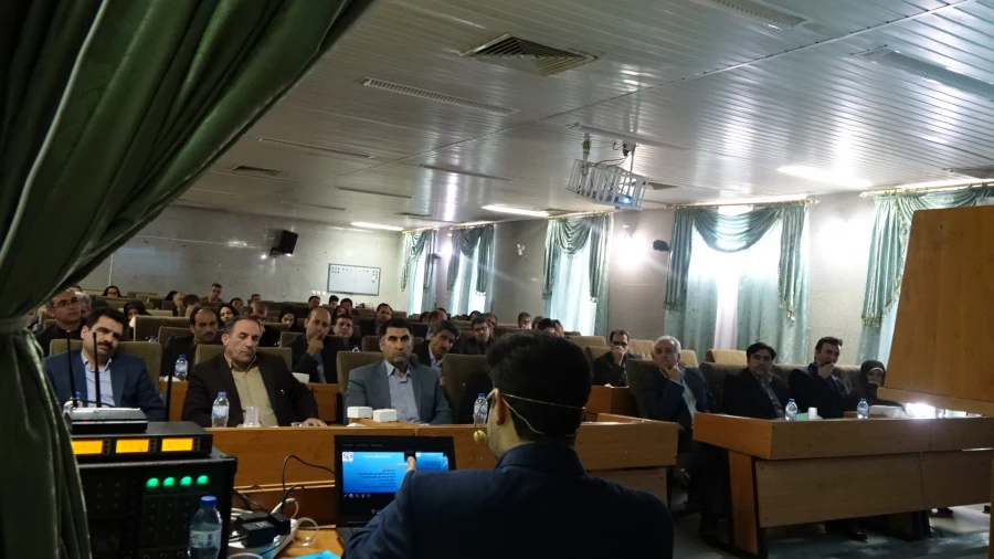 گزارش تصویری؛

اولین دوره بالندگی آموزش حقوقی مدیران دانشگاه فرهنگیان منطقه 5 کشوریی 13