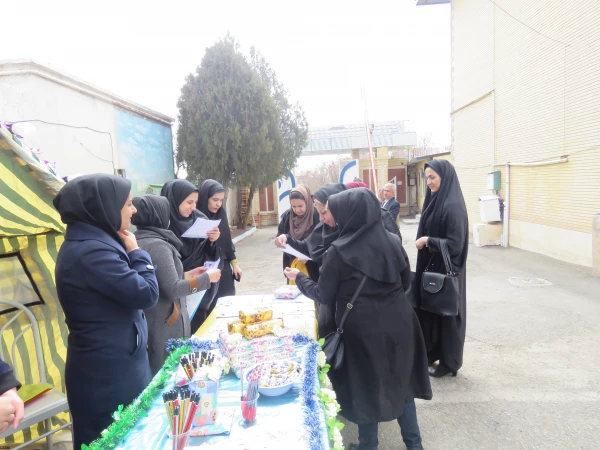 در پردیس بنت الهدی صدر:

برگزاری جشن نیکوکاری بهمت کانون همدلی 3