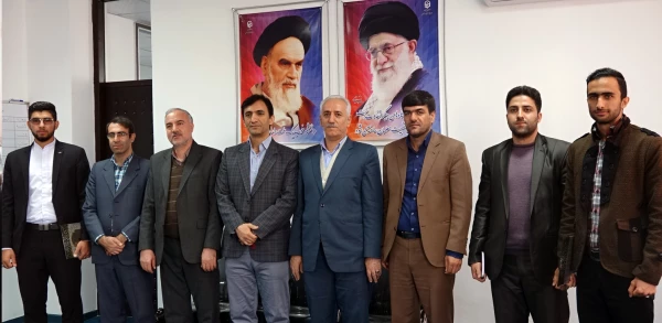 در جلسه شورای فرهنگی دانشگاه فرهنگیان کردستان برگزار شد:

تودیع و معارفه مسئول پایگاه بسیج دانشجویی محمد رسول الله 2