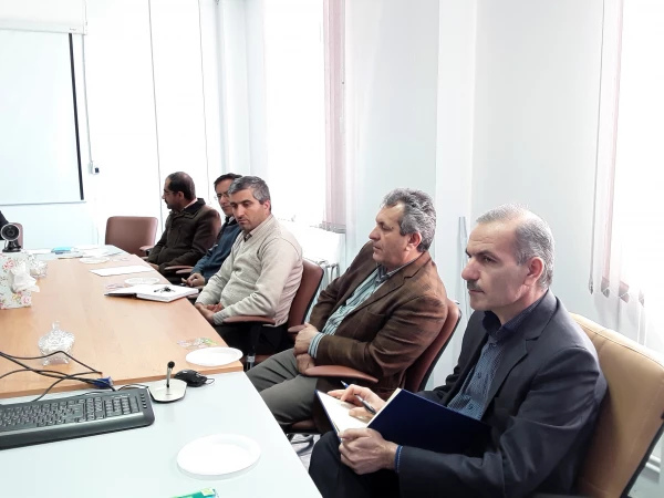 دکتر معروفی در جلسه اغازین سال نو عنوان کرد:

تعیین اولویت های سال 96، تلاش در جت افزایش تعلق سازمانی در بین همکاران 2