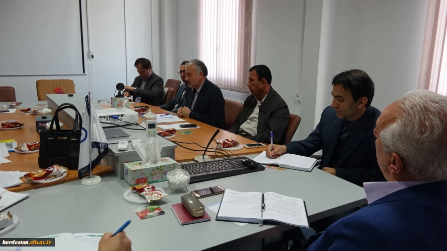 در مدیریت دانشگاه فرهنگیان استان کردستان برگزار شد: 

جلسه ستاد بیست و هفتمین جشنواره  دانشجو معلمان دانشگاه فرهنگیان کردستان 2