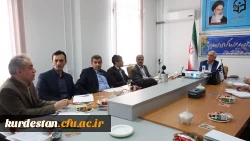 در مدیریت دانشگاه فرهنگیان کردستان برگزار شد:

جلسه شورای آموزشی پردیس های دانشگاه 4