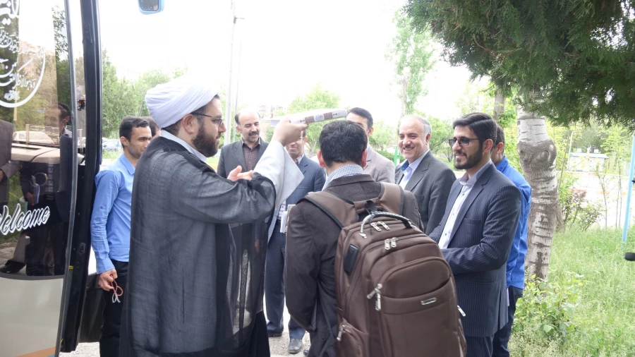 گزارش تصویری اعزام دانشجویان؛

دیدار با مقام معظم رهبری (مدظله العالی)  2
