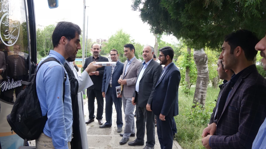 گزارش تصویری اعزام دانشجویان؛

دیدار با مقام معظم رهبری (مدظله العالی)  4