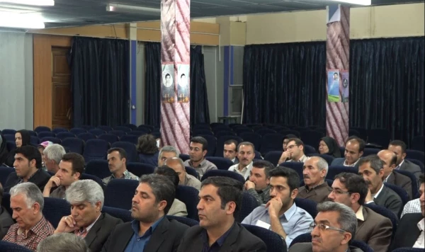 گزارش تصویری برکزاری ،

مراسم تجلیل هفته آموزش و بزرگداشت مقام شامخ معلم  13