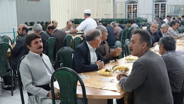 گزارش تصویری برکزاری ،

مراسم تجلیل هفته آموزش و بزرگداشت مقام شامخ معلم  17