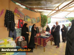 در پردیس بنت الهدی صدر سنندج برگزار شد:

بازدید دکتر معروفی از نمایشگاه جواهرانه 2