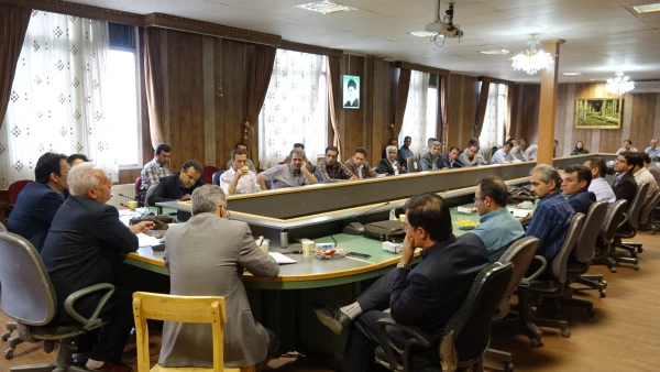 با حضور دکتر معروفی مدیریت دانشگاه فرهنگیان کردستان و اساتید موظف ومدعو برگزار شد:

بررسی مسائل آموزشی پردیس شهید مدرس سنندج 2