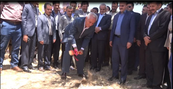 مراسم کلنگ زنی مجتمع مسکونی دانشگاه فرهنگیان کردستان  با حضور استاندار 7