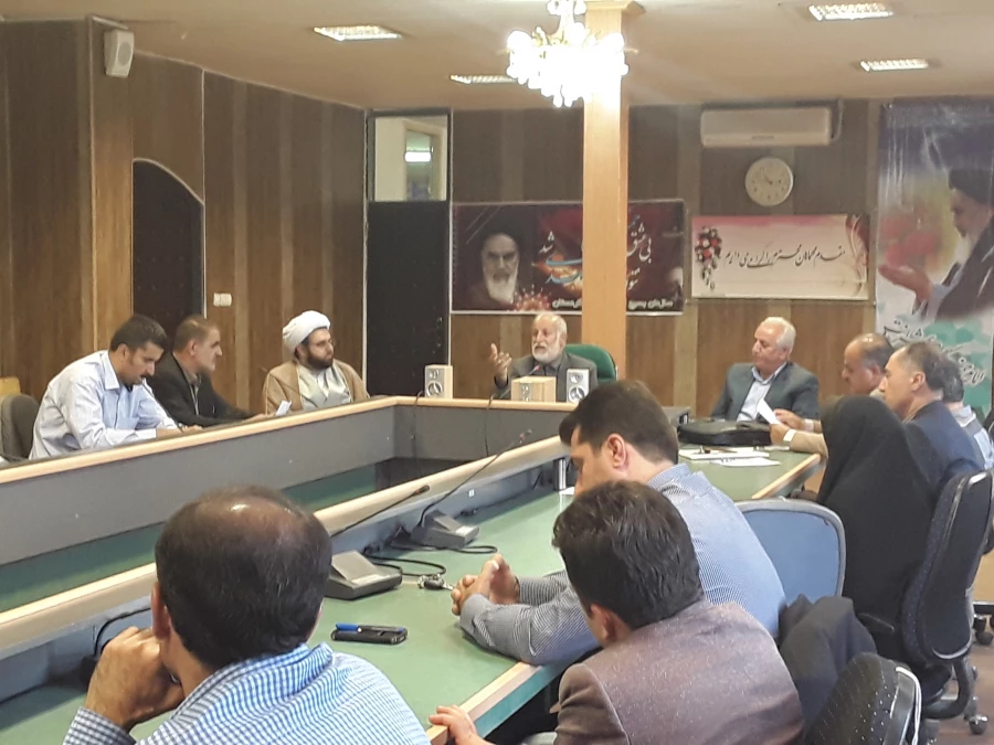 نشست هم اندیشی  در پردیس شهید مدرس برگزار شد:

بررسی اندیشه های حضرت امام (ره) 2